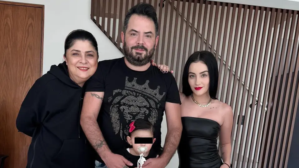 José Eduardo Derbez llegó de una gira de trabajo para explicar su relación: FB: @JoseEduardoDerbez0