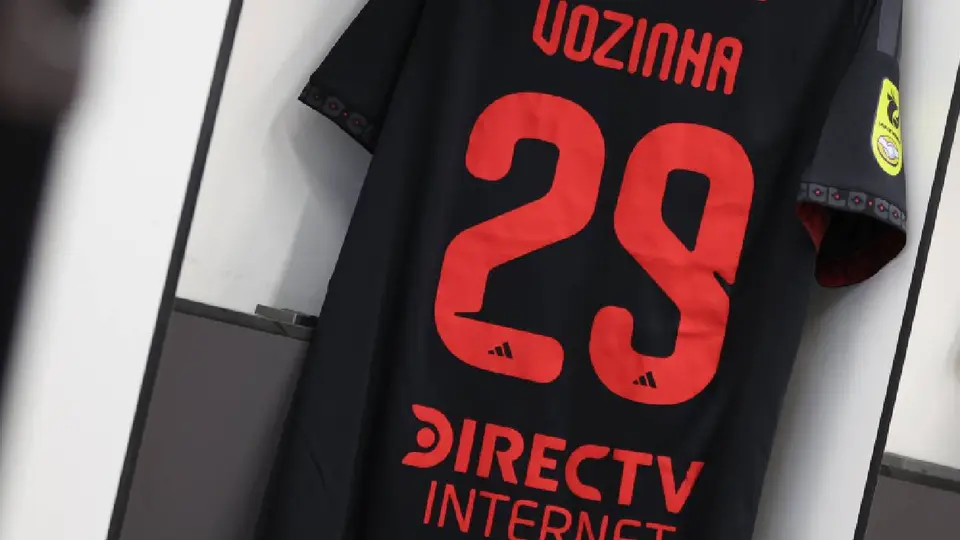 Jersey de Vozinha con Colo Colo | x:@ColoColo