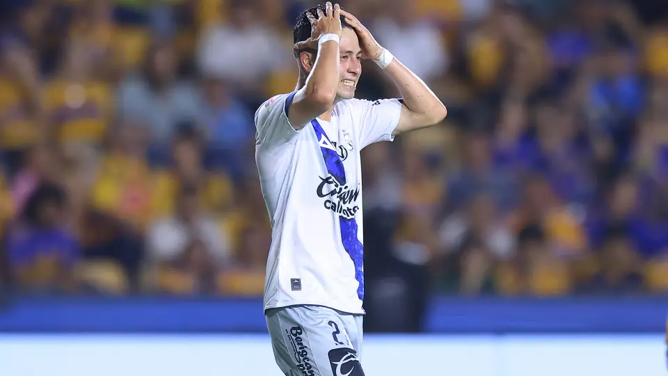 Bryan Garnica se lamenta en el duelo de Puebla vs Tigres | Imago7