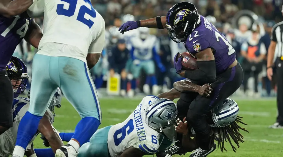Derrick Henry ha sido dominado por la defensa de Dallas en el 3.º y 4.º cuarto | AP