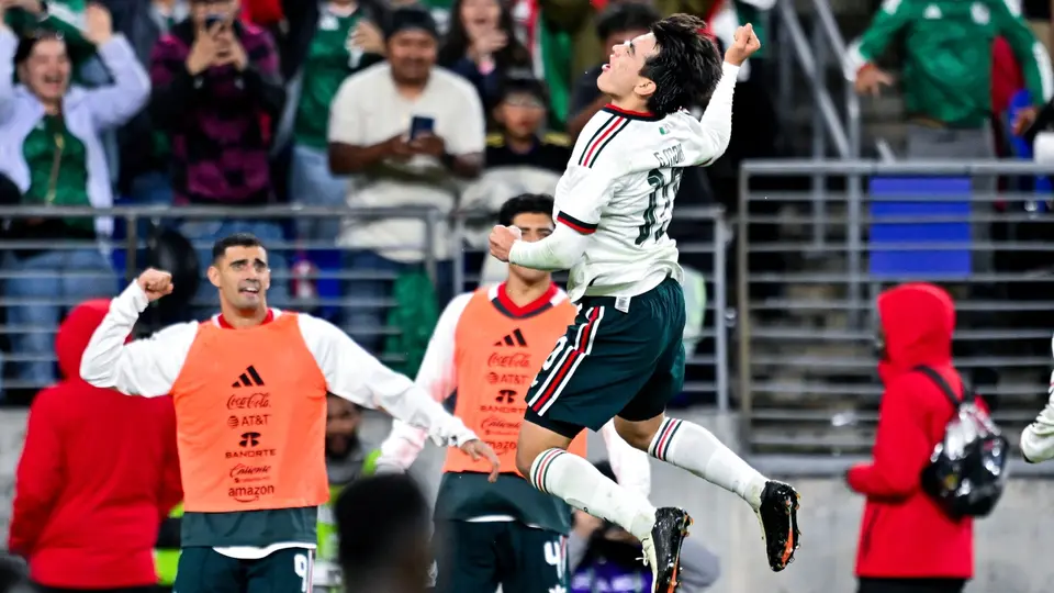Gilberto Mora festeja su gol con la Selección Mexicana | IMAGO 7