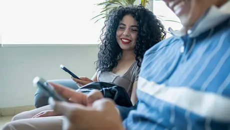 ¿Por qué las personas prefieren mensajes y ya no contestan llamadas?