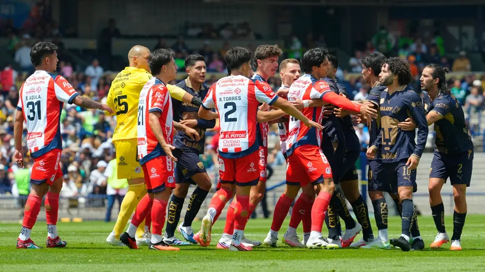 Conato de bronca entre Pumas y Atlético San Luis en la Liga MX | IMAGO 7