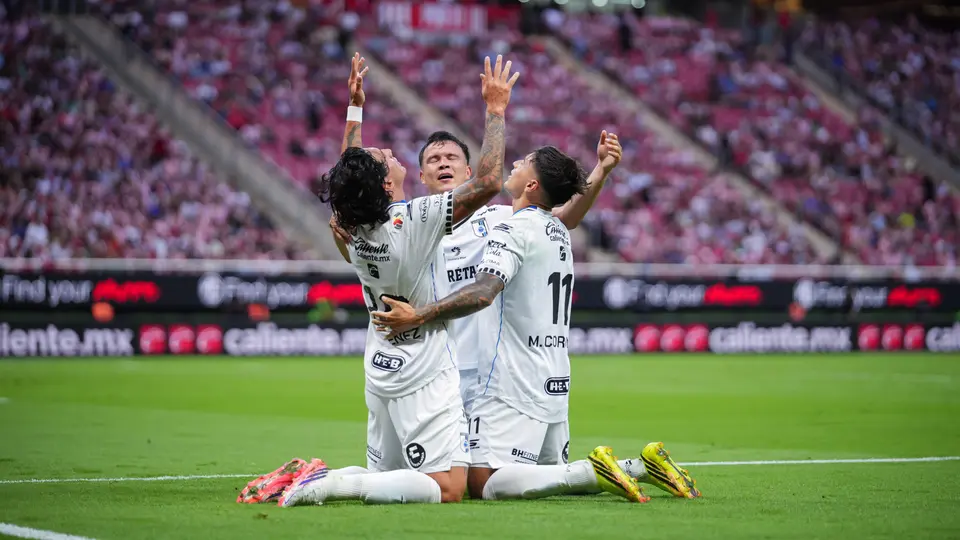 Festejo de Querétaro en el Estadio Akron | Imago7