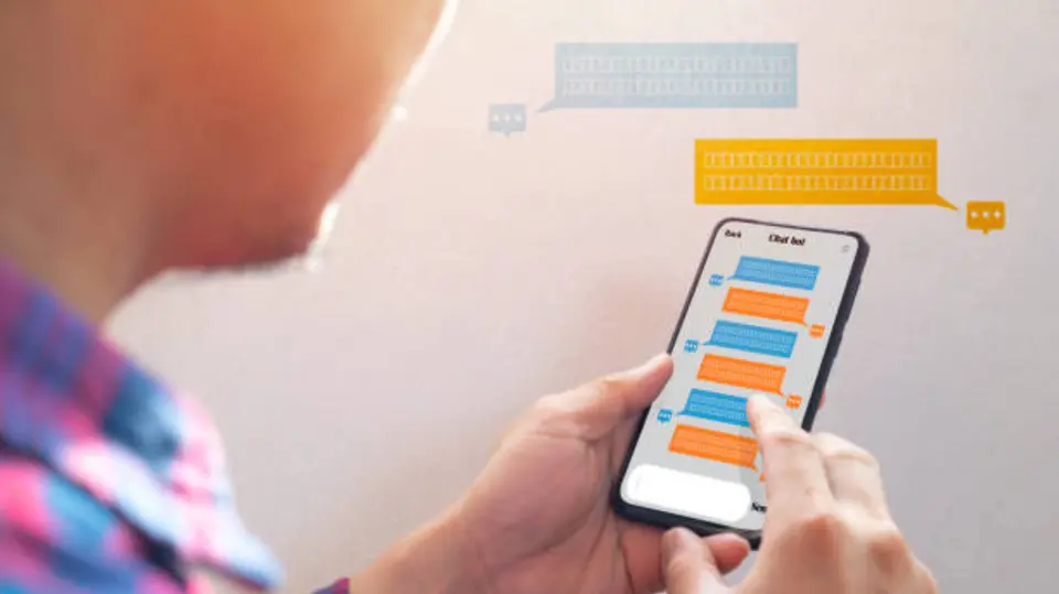 Cada vez más personas prefieren recibir un mensaje antes que contestar una llamada. / iStock