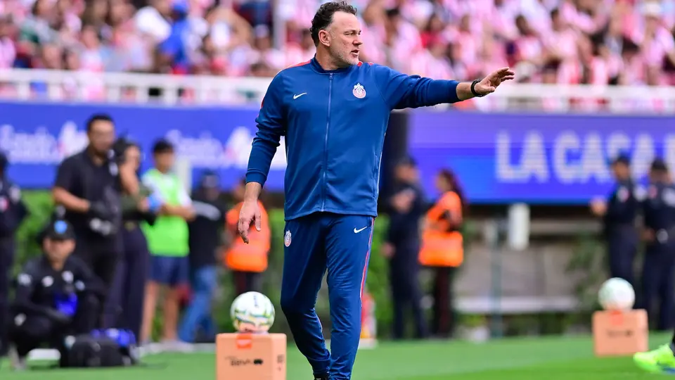 Gabriel Milito respalda a Luis Romo tras error ante Querétaro