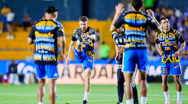 Tigres calentando para enfrentar a Puebla | MEXSPORT