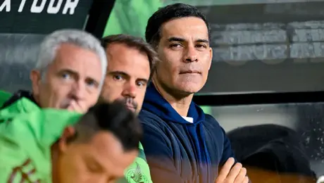 Erik Lira y Tala Rangel se pronuncian tras las declaraciones de Rafa Márquez sobre “jugar como el Barcelona”