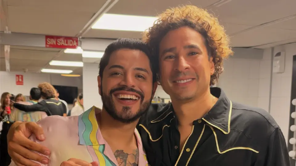 Memo Ochoa y Grupo Firme arman la fiesta en Madrid