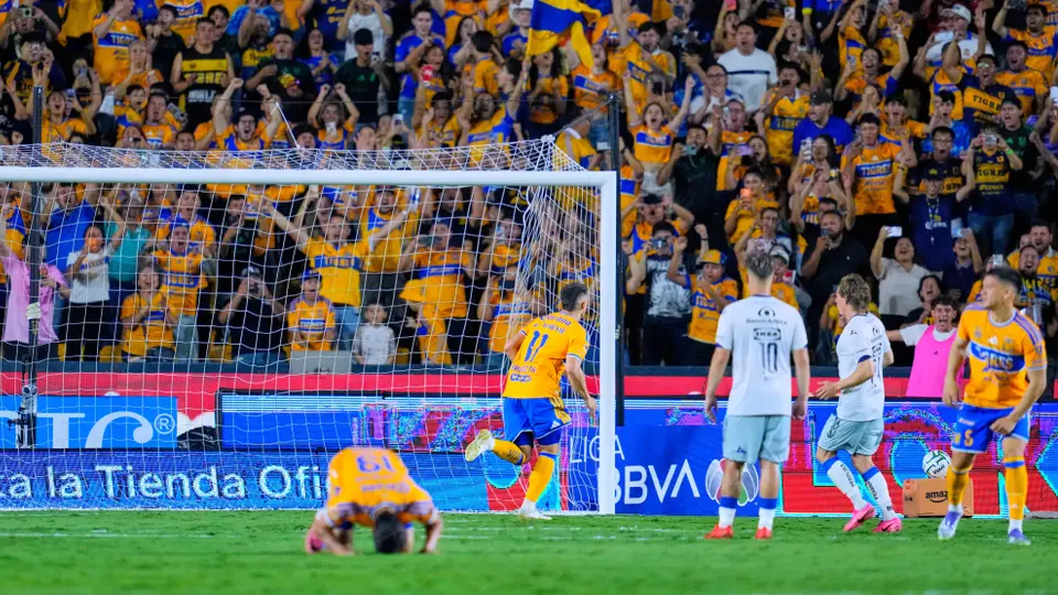 ¡Por la mínima! Tigres vence a Puebla con gol de Brunetta y llega a 10 puntos