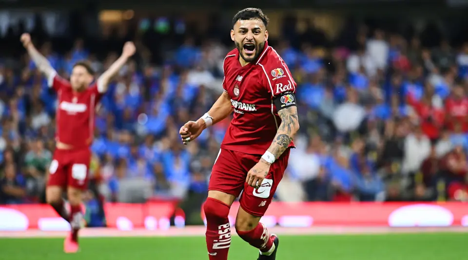 Alexis Vega remonta el partido para Toluca ante Cruz Azul | MEXSPORT