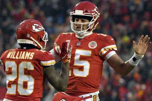 Chiefs aplasta a Colts y avanza a Final de Conferencia Americana