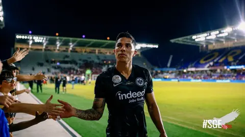 Carlos Salcedo rompe 'promesa' de regresar con Chivas