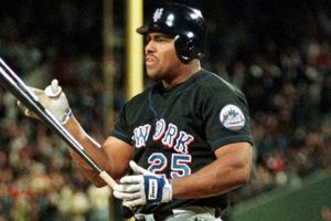 Bobby Bonilla, el exbeisbolista que gana 1 mdd pese a estar retirado