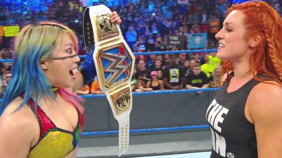 Becky Lynch enfrentará a Asuka por el título Femenino de SmackDown