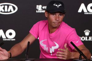 Nadal se burla de periodista dormido en su conferencia de prensa