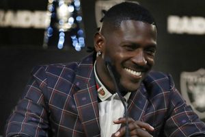 Antonio Brown se despide de una forma muy ingeniosa de Pittsburgh