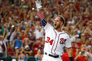 Bryce Harper firma con Phillies el contrato más grande en la historia de MLB