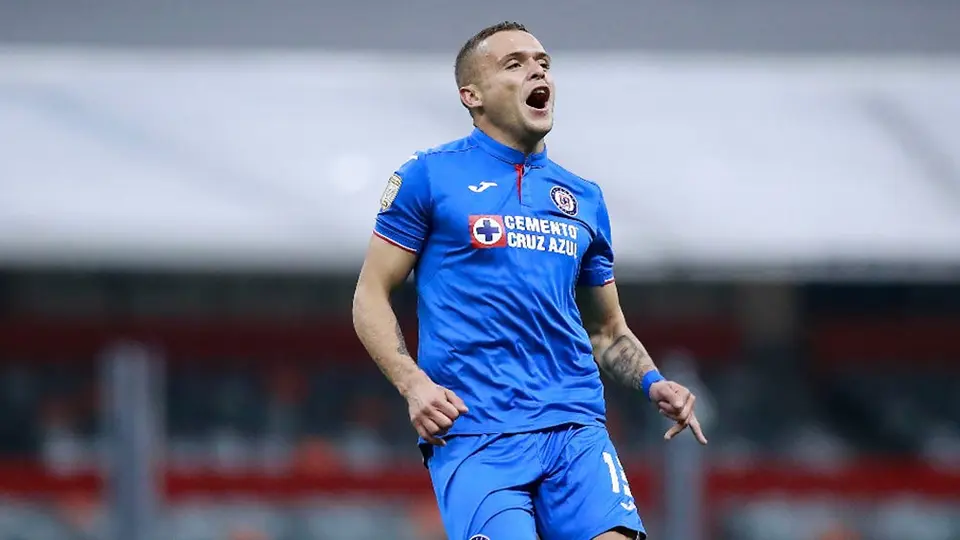 Cabecita Rodríguez anota su primer gol con Cruz Azul