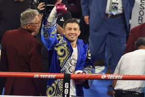 Golovkin firma con DAZN y se ve cerca tercer pelea con Canelo