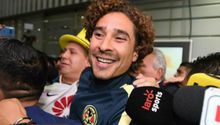 Aficionado del América se tatuó la firma de Memo Ochoa en la pierna