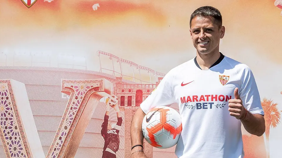 Adrián San Miguel: "Le dije a Chicharito que iba a un muy buen club"
