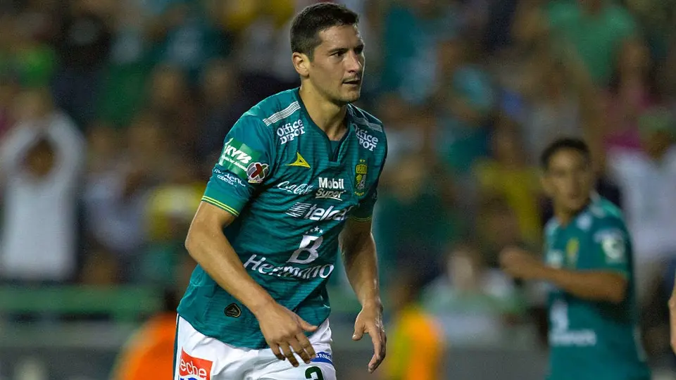 Guillermo Burdisso, exjugador de León, se retiró temporalmente por problema cardíaco
