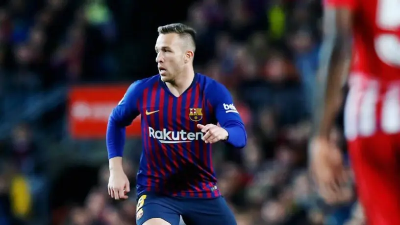 Arthur sufre asalto en su domicilio tras partido de Champions