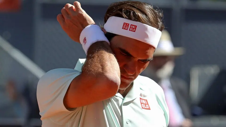 Federer desaprovecha dos match points y cae ante Thiem en Cuartos