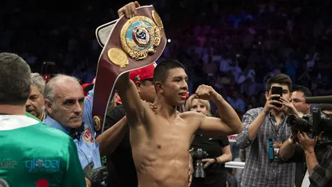 Jaime Munguía defendió su cetro de Superwelter con KO sobre Patrick Allote