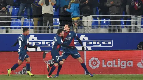 Huesca se reencuentra con el triunfo tras imponerse a Betis