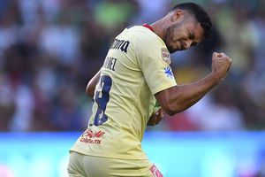 América reparte batas y pelotas en hospital infantil