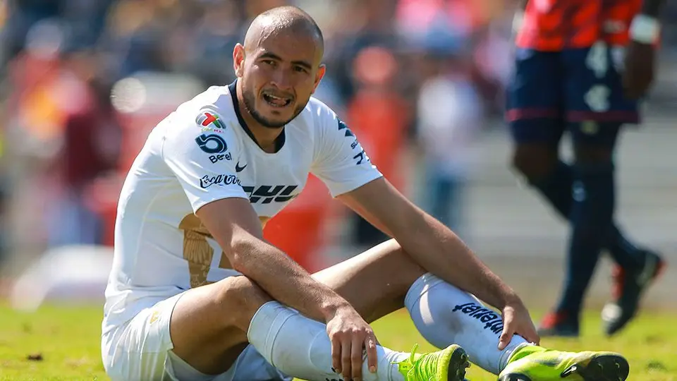 Carlos González aún no se recupera y sería baja contra Atlas