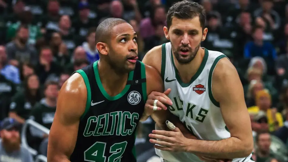 Celtics aplasta a Bucks y se lleva el primero de la serie
