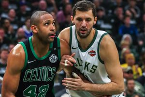 Celtics aplasta a Bucks y se lleva el primero de la serie