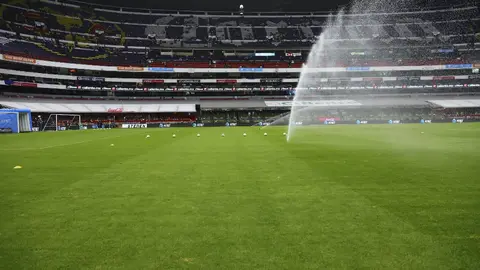 Estadio Azteca cambiará nuevamente el pasto por la NFL