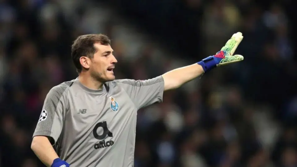 Iker Casillas descarta su retiro tras sufrir un infarto