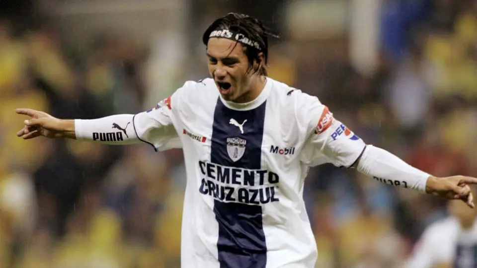 Pachuca recordó el golazo que Cacho le marcó a Ochoa hace 12 años