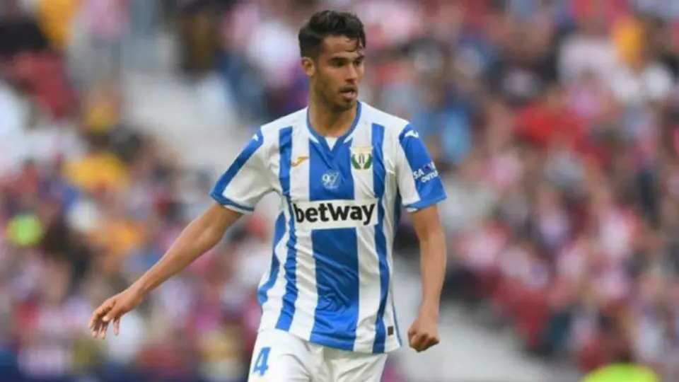 Fenerbahçe estudia oferta de Grecia por Diego Reyes