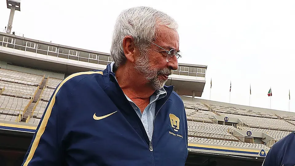 Enrique Graue exige a Pumas jugar bonito y emocionar a la afición
