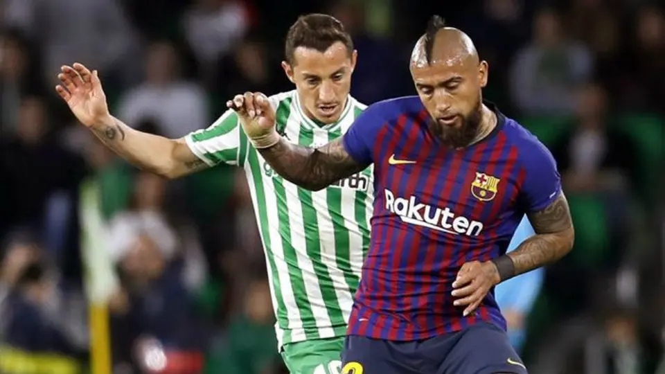 Con Guardado y Lainez, Betis recibe goleada del Barcelona en casa