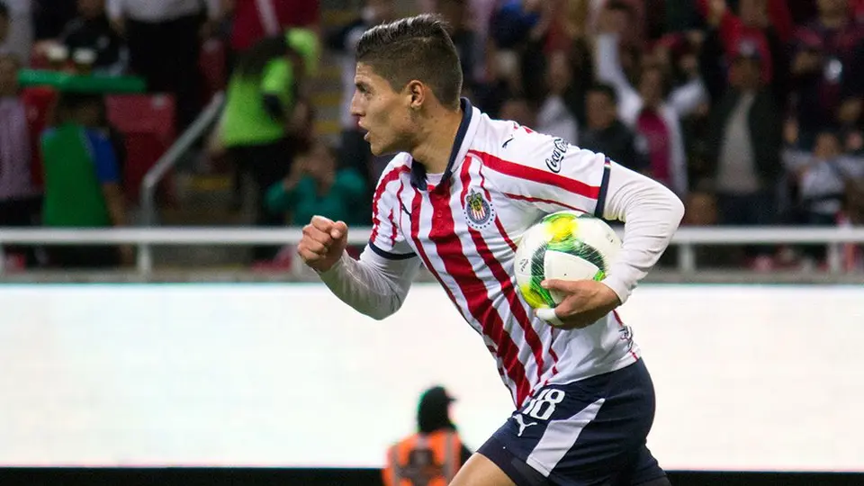 Ronaldo Cisneros y Alexis Vega, la apuesta de Coyote en Chivas