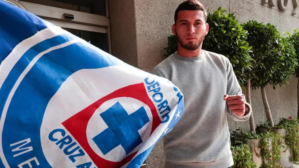 'Haré historia y dejaré mi nombre en los libros de Cruz Azul':  Escobar