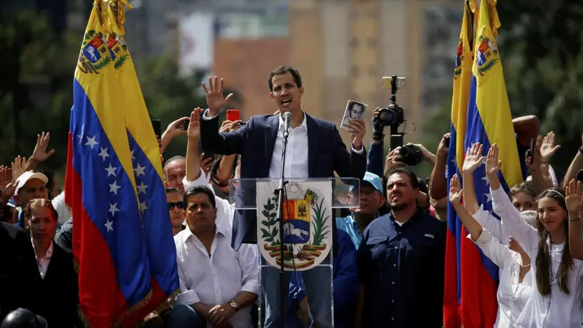 Líder de la Asamblea Nacional se declara presidente de Venezuela