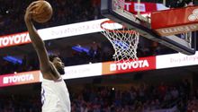 76ers aplastan a Raptors y toman ventaja de 2-1