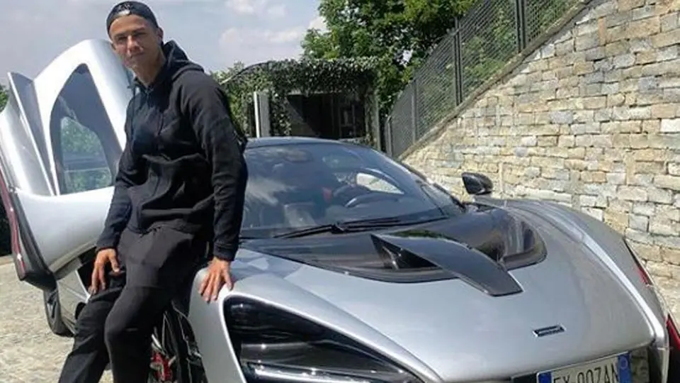 Cristiano Ronaldo presume un McLaren Senna de 850 mil euros