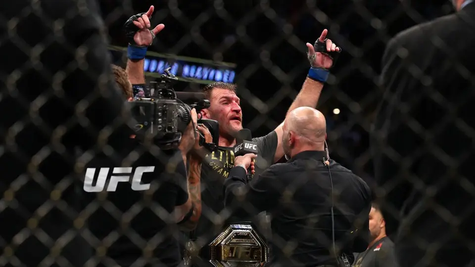 Stipe Miocic noqueó a Daniel Cormier y recuperó el cinturón de peso completo
