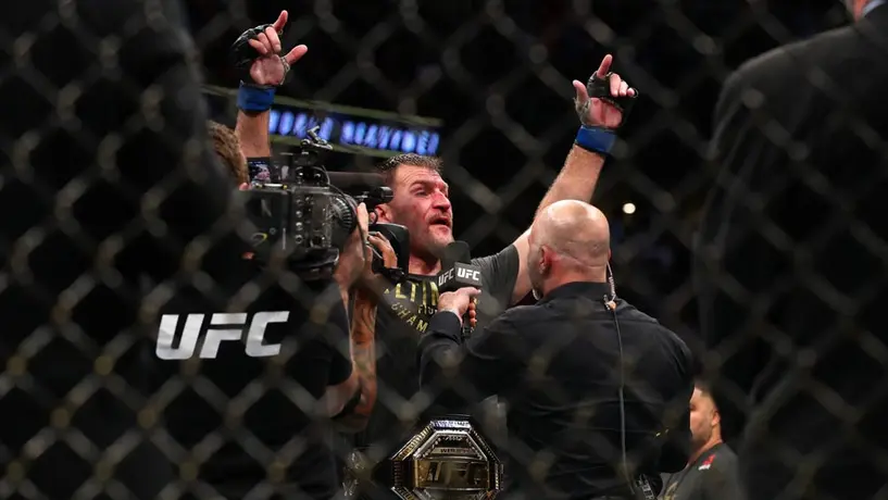 Stipe Miocic noqueó a Daniel Cormier y recuperó el cinturón de peso completo