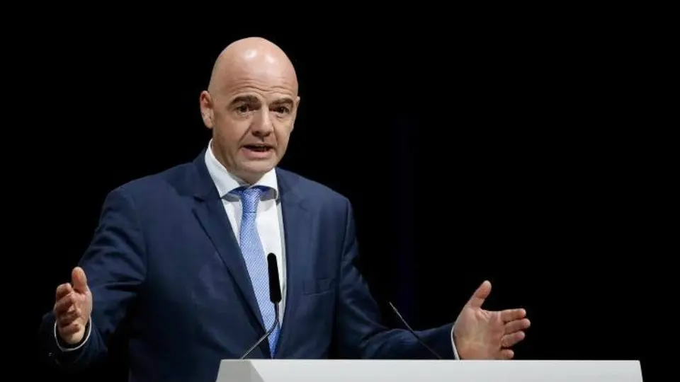 FIFA tantea a Kuwait y Omán como coanfitriones en Mundial de Qatar