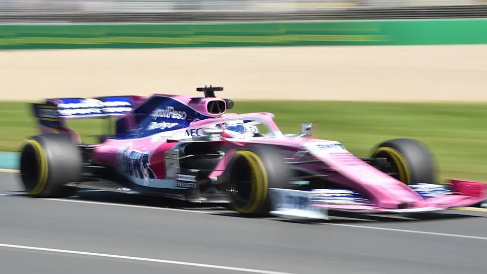Checo Pérez no está muy contento con el balance de su auto